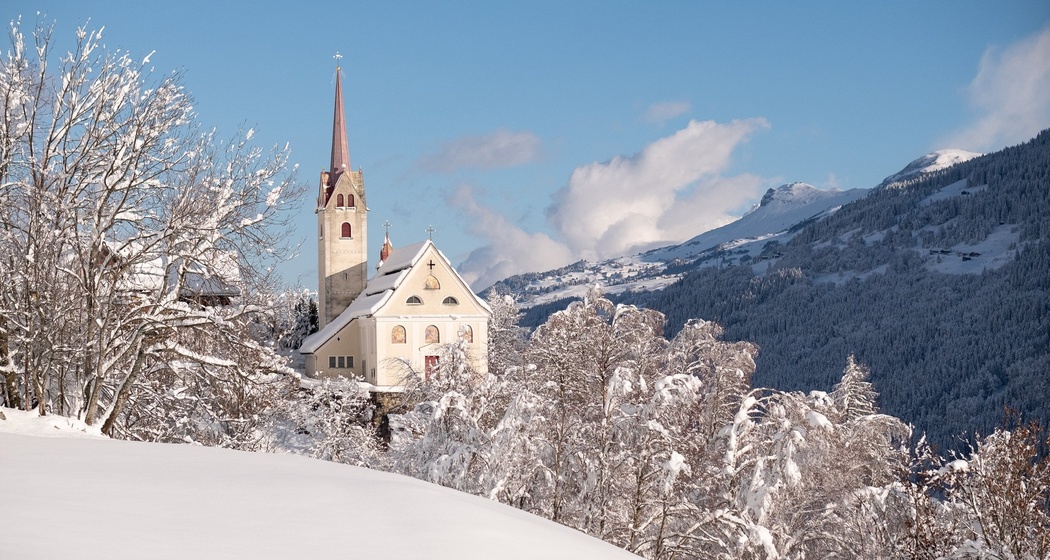 Wallfahrtskirche St. Maria Licht in Acladira, Trun (oua_75167636_image)