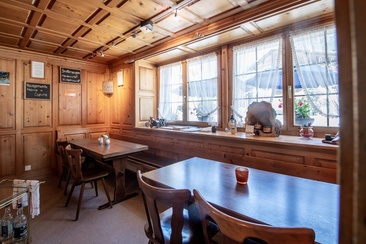 Innenausstattung Ustria Mundaun in Castrisch