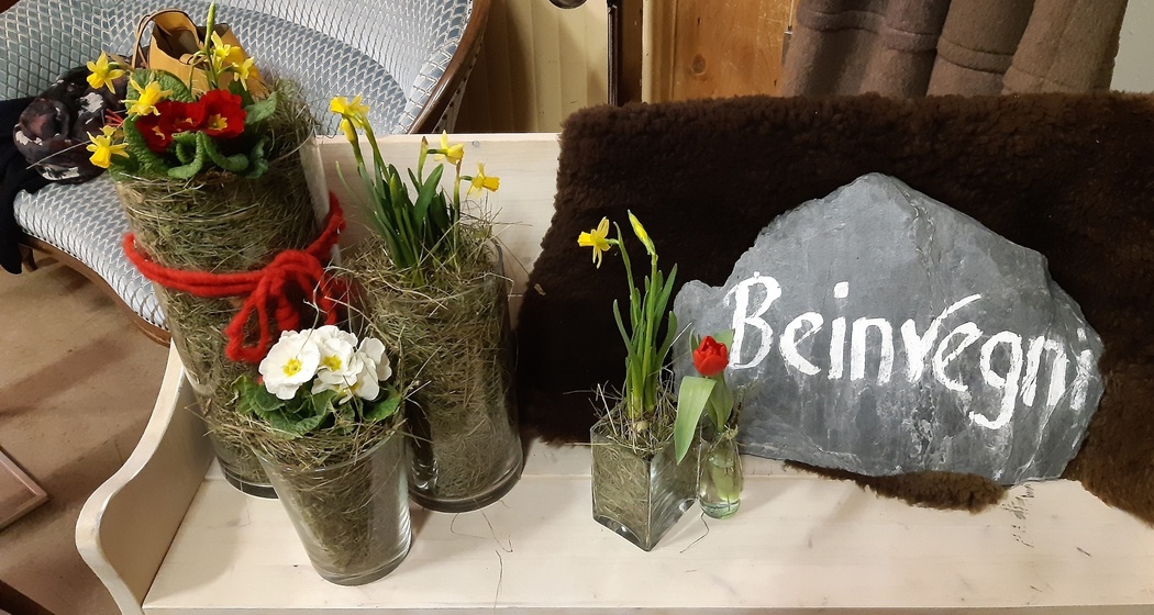 Dekoration Café La Sala in Rueun