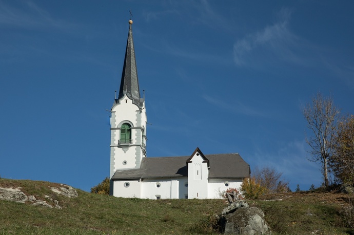 Katholische Pfarrkirche St. Zeno in Ladir