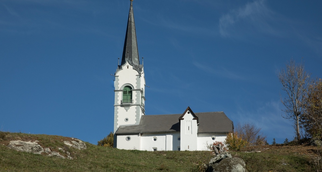 Katholische Pfarrkirche St. Zeno in Ladir
