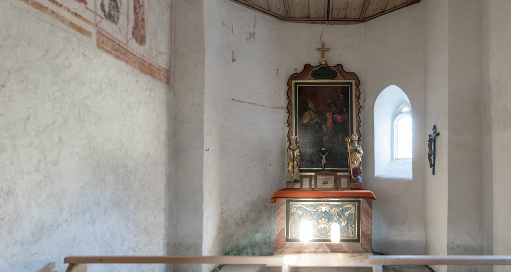 Inneneinrichtung, Katholische Wegkapelle Sogn Clau in Rueun