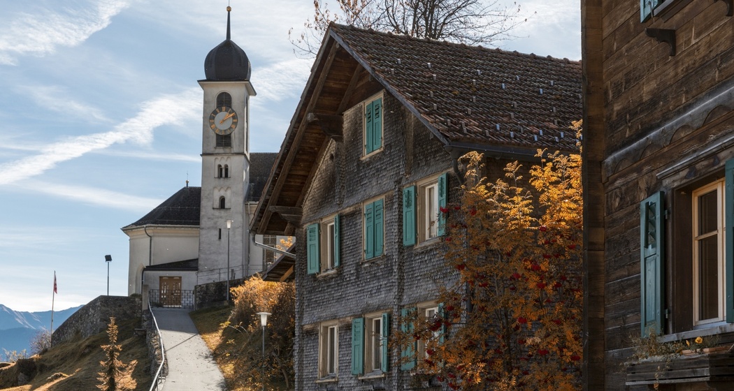 Katholische Pfarrkirche St. Georg in Ruschein