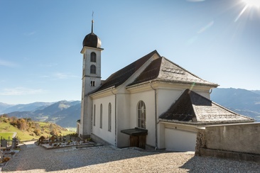Katholische Pfarrkirche St. Georg in Ruschein