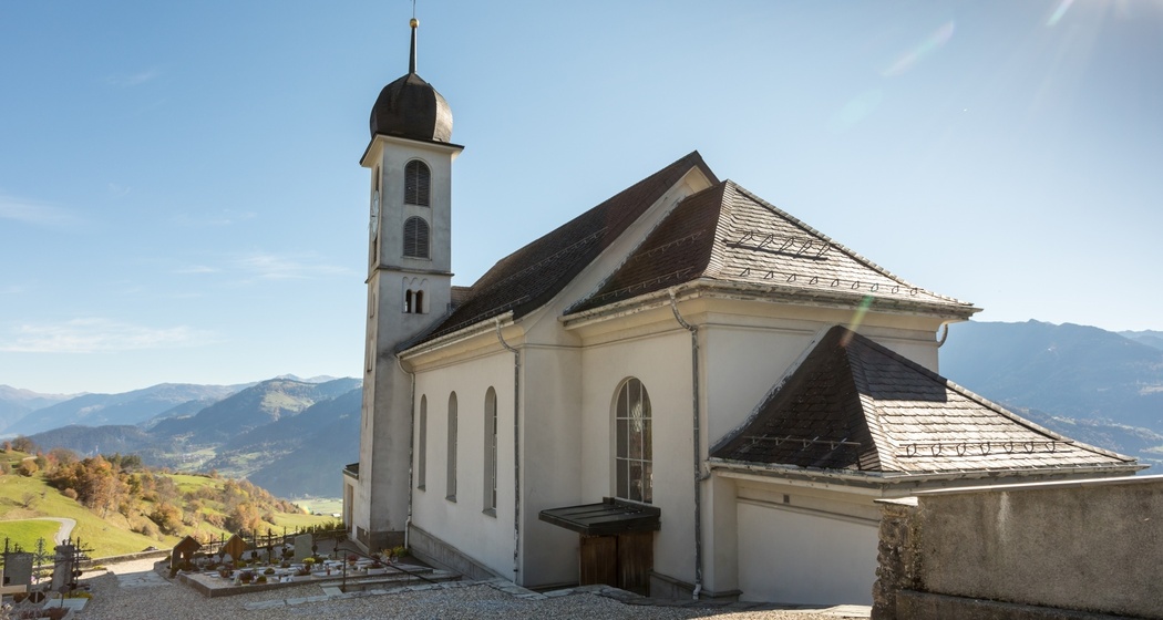 Katholische Pfarrkirche St. Georg in Ruschein