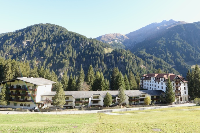 Aufnahme des Tenigerbads in Val Sumvitg.