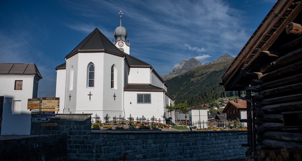 Katholische Pfarrkirche Maria Himmelfahrt, Brigels (oua_75793383_image)