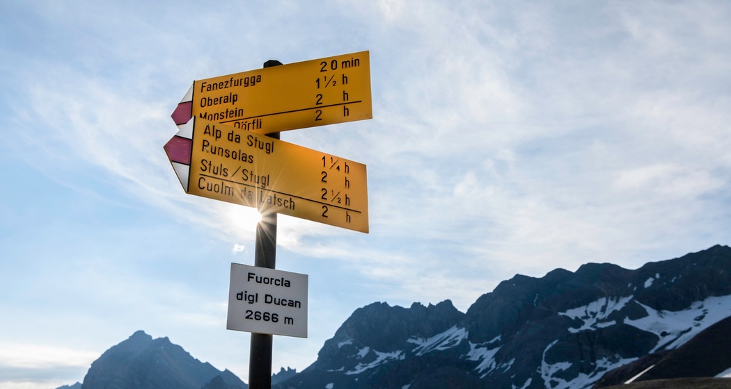 Etappe 14: Ducanfurgga mit Wegweiser