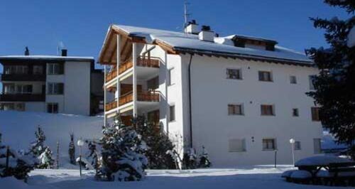 Clois Hausansicht.jpg