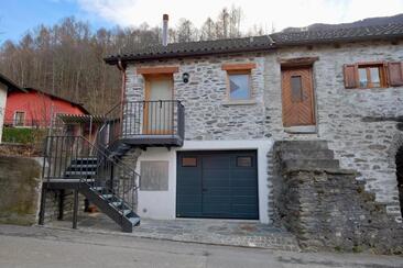 La casa de El Stanzion vista dall'esterno