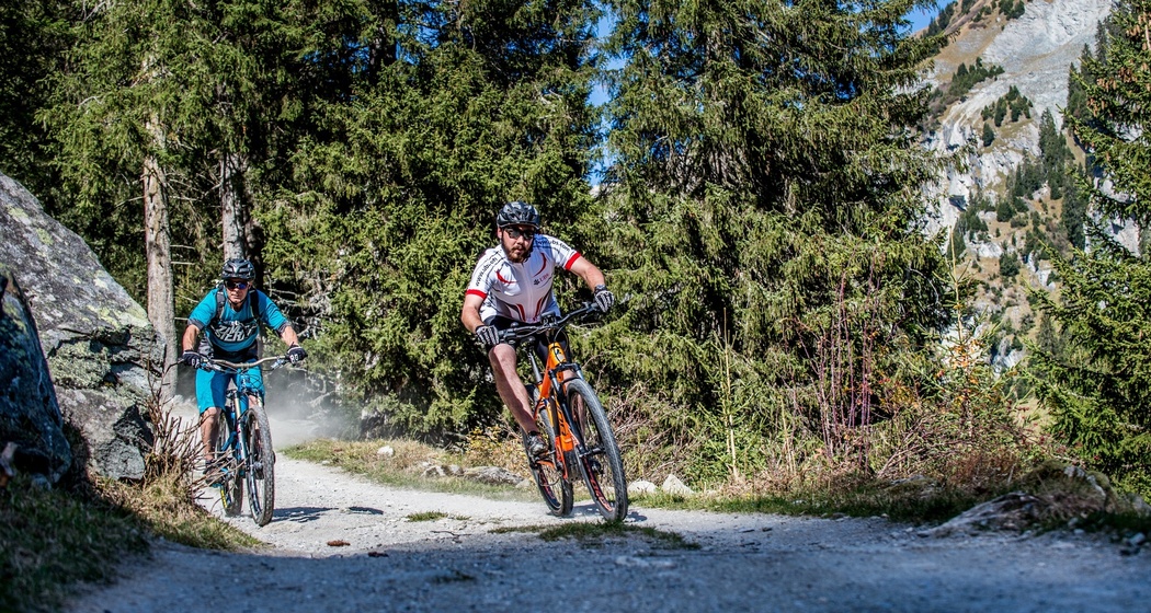 Nebensträsschen zwischen Waltensburg und Brigels