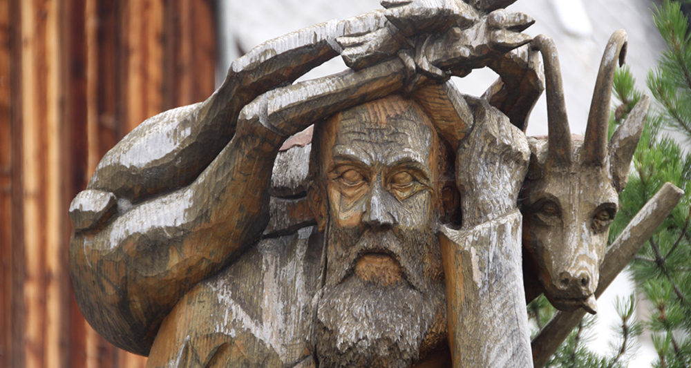 Statue Pater Alexander Lozza