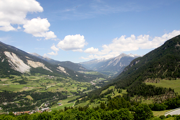 Weitblick ins untere Albulatal