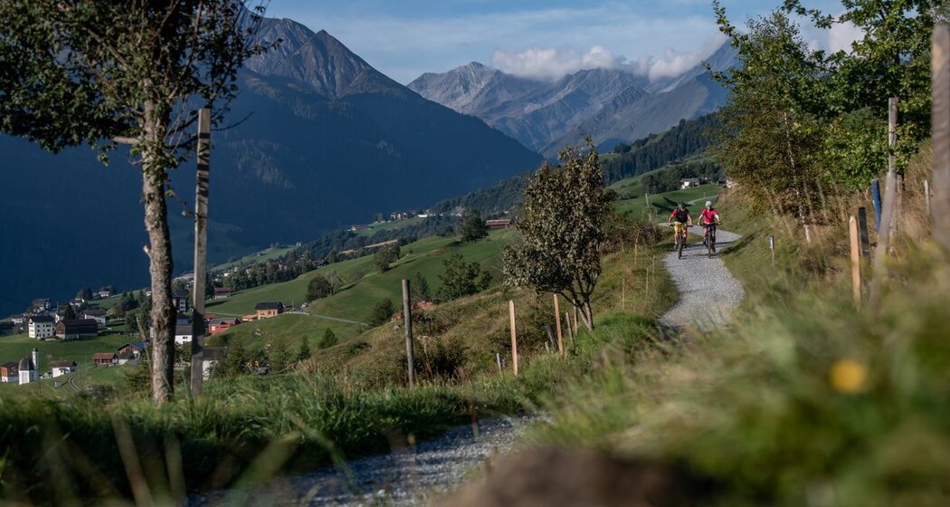 Einfache Trailsstücke zwischen Davos Munts und Vella