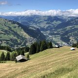 Vue sur la Surselva moyenne et Ilanz
