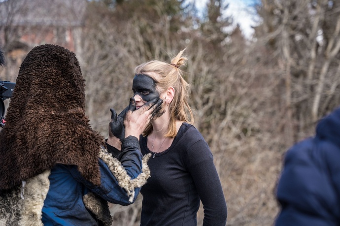 Pschuuri Splügen - An unmarried woman is blackened