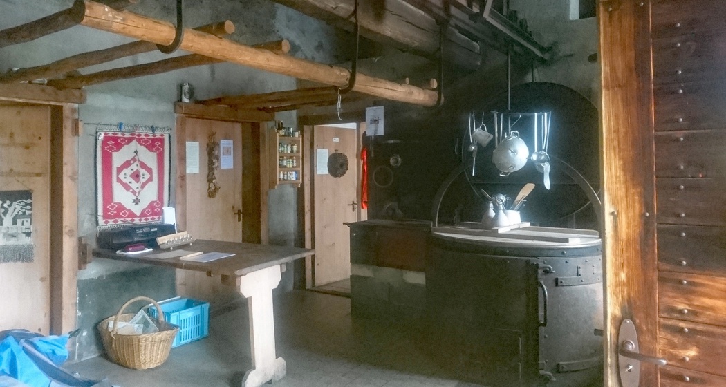 Berghütte Martrüel, Küche und Aufenthaltsraum