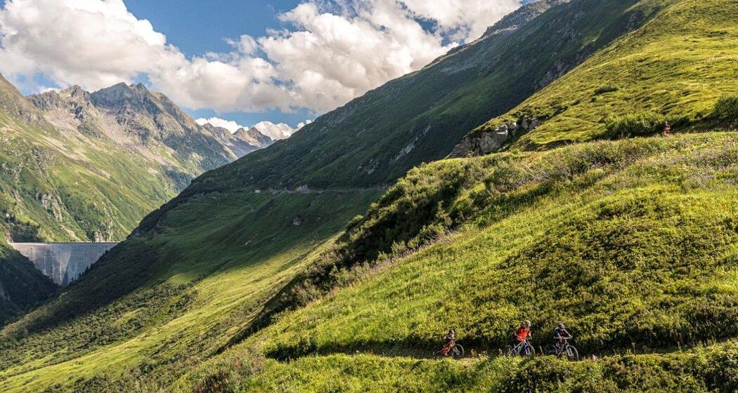 Singletrail mit Lai Curnera