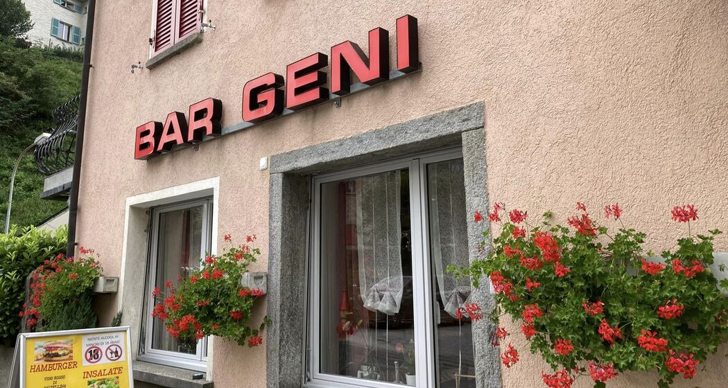 La facciata della Trattoria Bar Geni