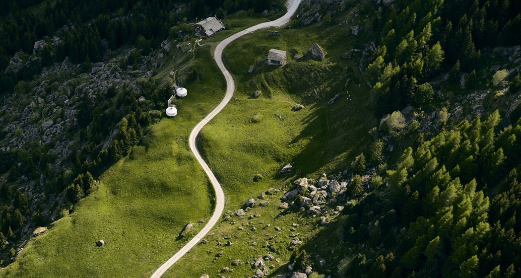 Bergwirtschaft Hängelahütte mit Jurten