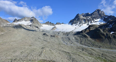 Der Porchabellagletscher, rechts der Piz Kesch.