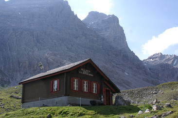 Ela-Hütte SAC, 2'225 m ü. M. (oua_81053895_image)