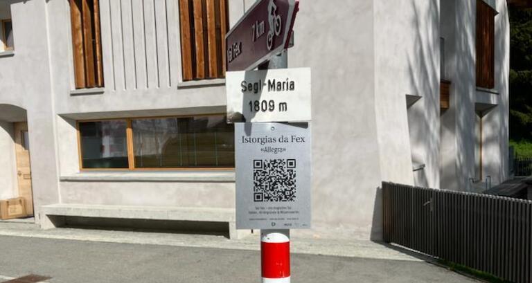 Start: Tafel beim Wegweiser am Dorfplatz Sils Maria.