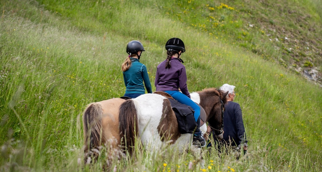 Auf Isländern durch Splügen