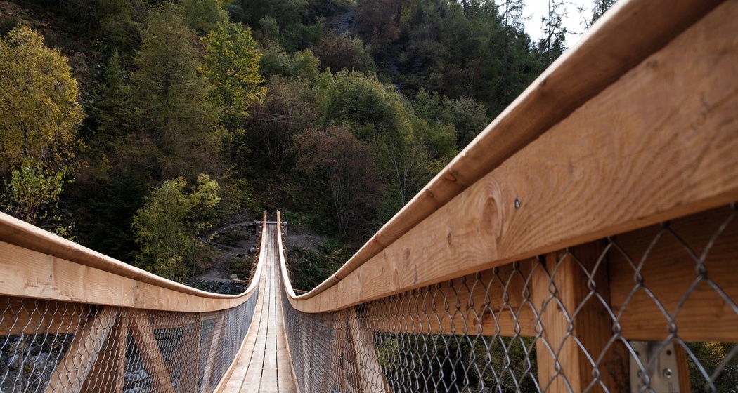 neue Brücke im Val Plattas