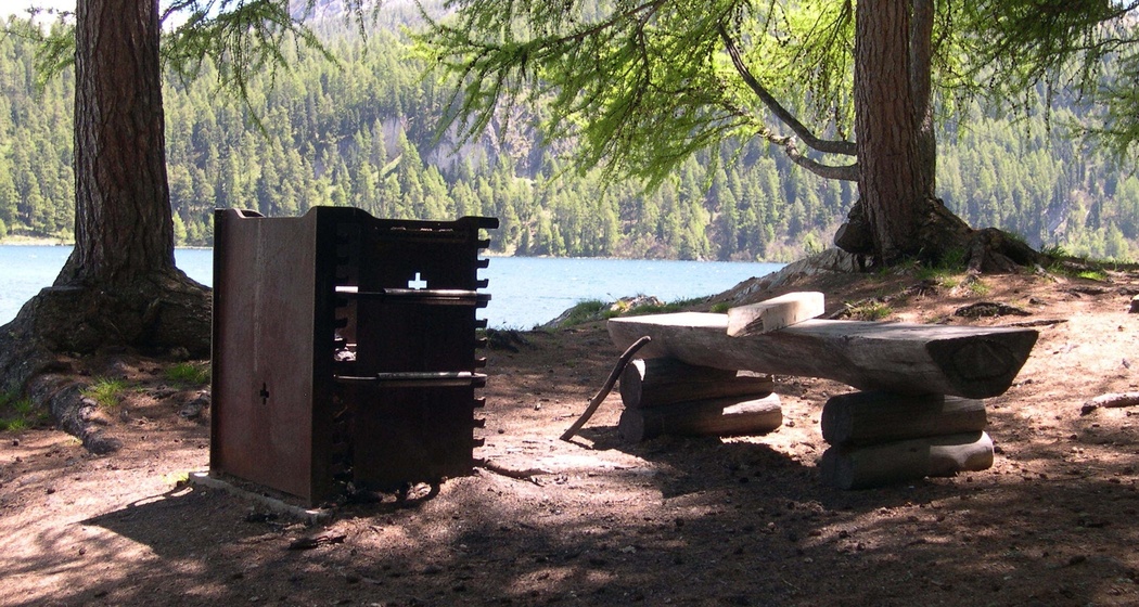 Feuerstellen auf der Halbinsel Chastè (oua_82357473_image)