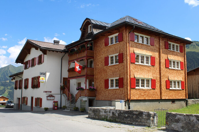 Hotel Pèz Regina - Ansicht Sommer