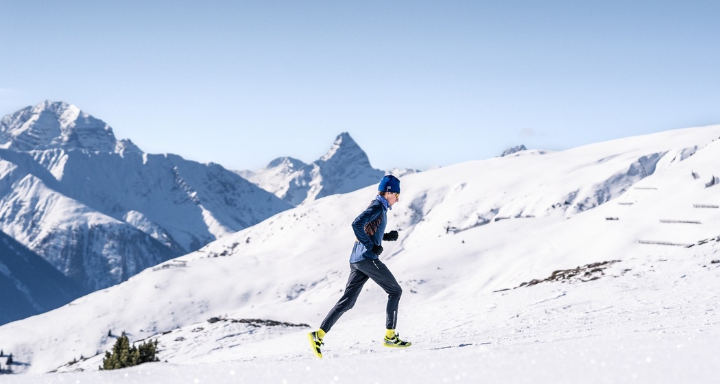 Sonnenweg & Wasserfall (oua_83127440_image)