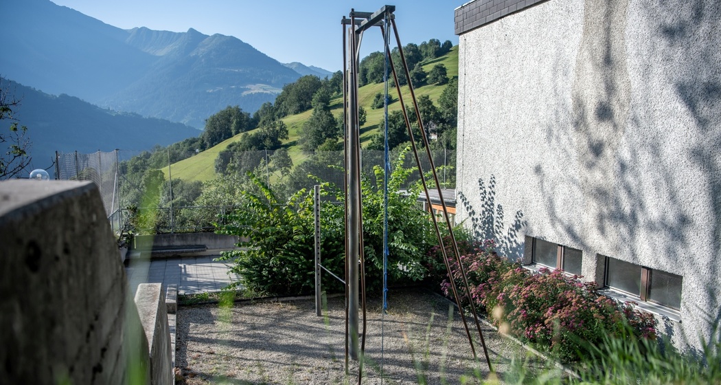 Spielplatz altes Schulhaus, Luven (oua_83128435_image)