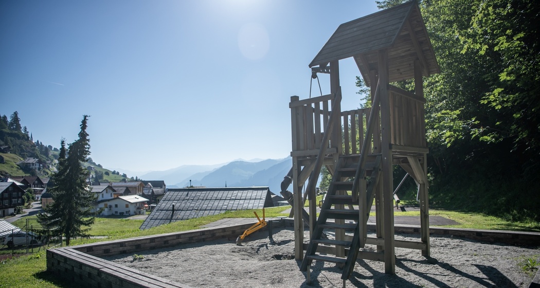 Spielplatz Crestas, Ruschein (oua_85000065_image)