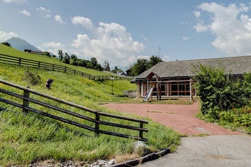 Spielplatz Schulhaus, Pitasch (oua_85002241_image)