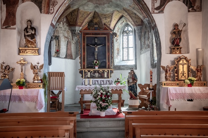 Katholische Pfarrkirche St. Valentin, Pigniu (oua_85045520_image)
