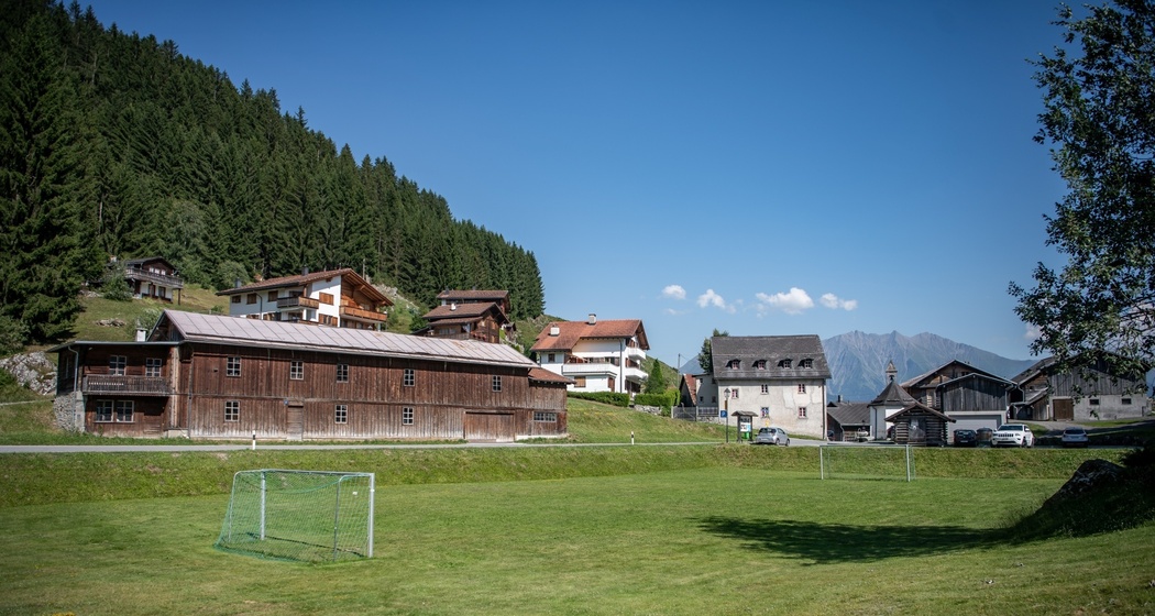 Fussballplatz Tuf, Siat (oua_85430134_image)