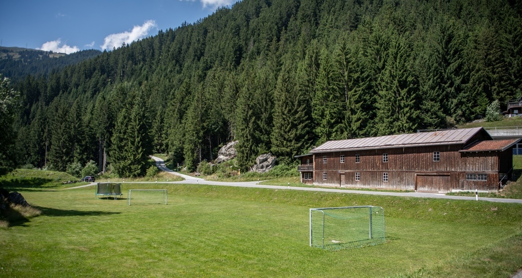 Fussballplatz Tuf, Siat (oua_85430135_image)