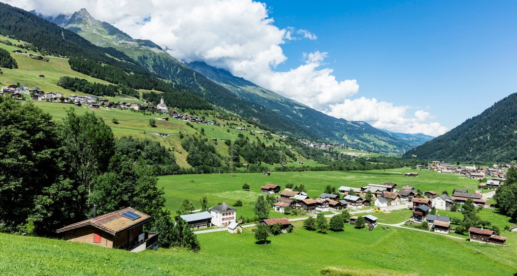 Das Bergdorf Surrein