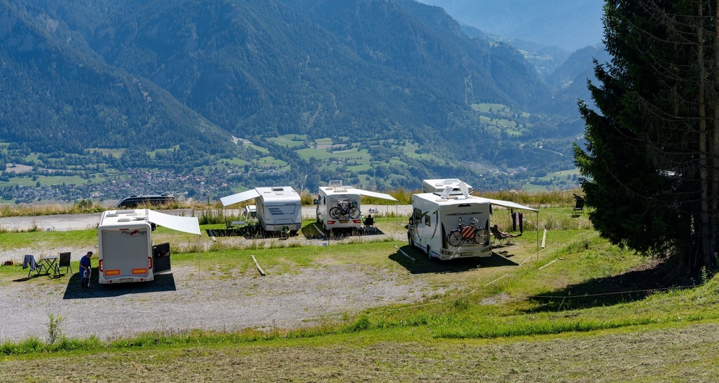 Aussicht vom Stellplatz +plus+ Heinzenberg-Lescha