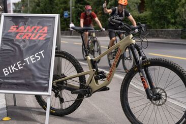 Fullmoons Bergsport (oua_85811397_image)