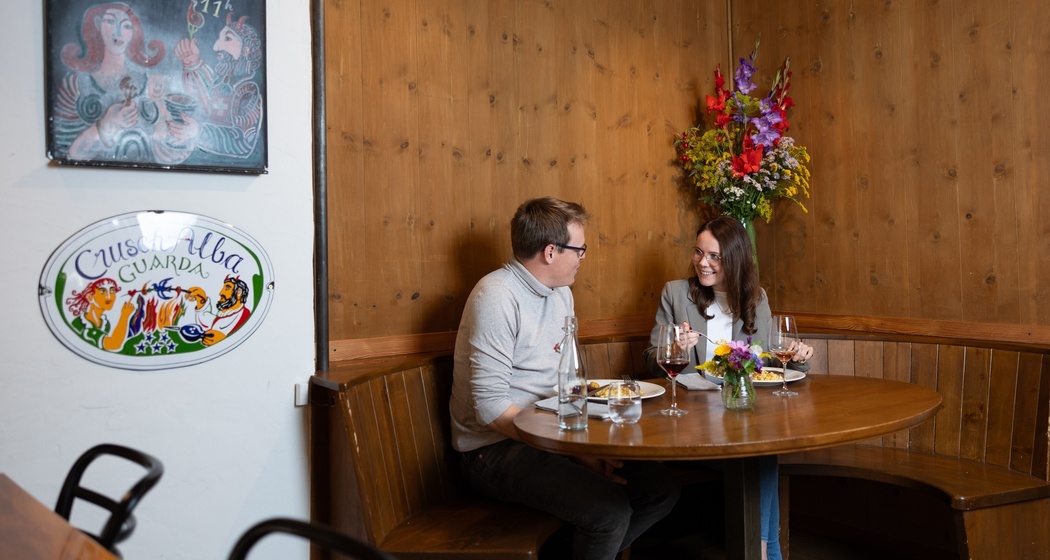 Crusch Alba Guarda (oua_87560357_image)