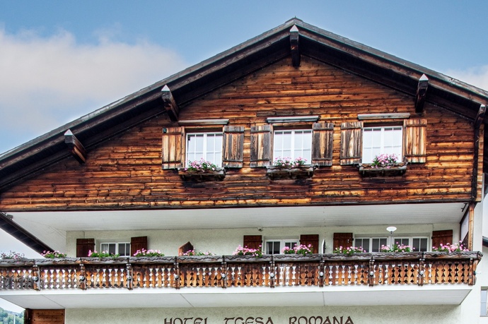 Tgesa Romana (oua_87917335_image)