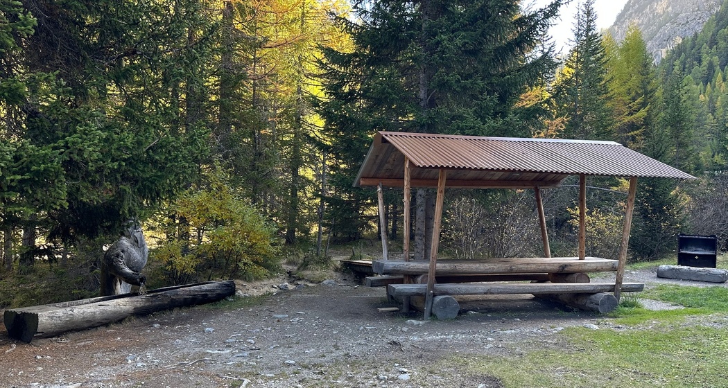 Feuerstelle und Kinderspielplatz Val Chamuera (oua_88682261_image)