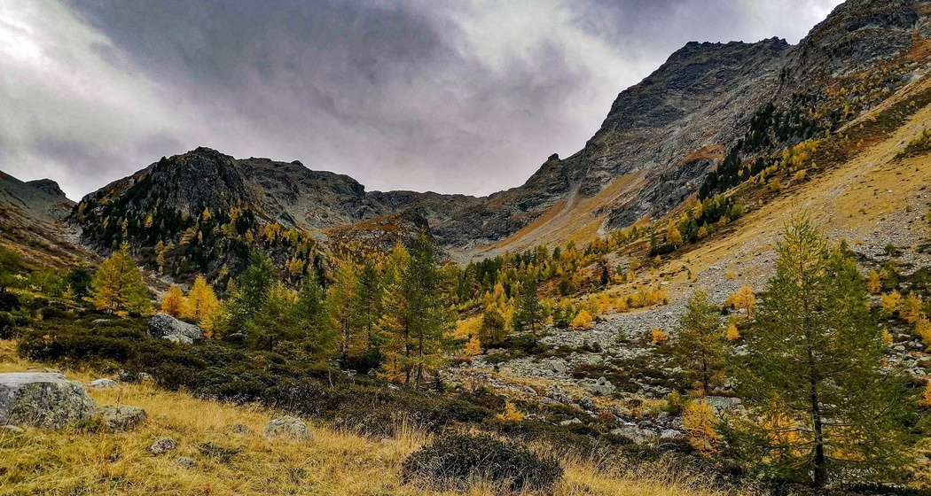 Aufstieg im Val Zeznina
