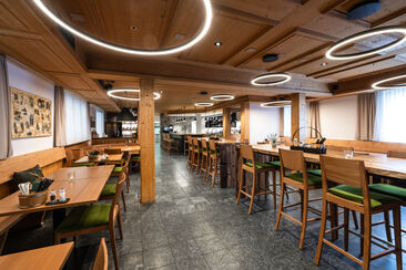 Restaurant & Pizzeria Alpina (oua_90266632_image)