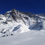 Bergkulisse bei Enthälb