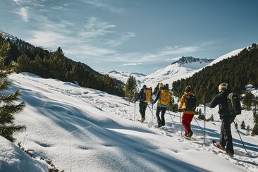 Traumhafte Schneeschuhwanderung von S-charl nach Lü im Val Müstair - Via Silenzi