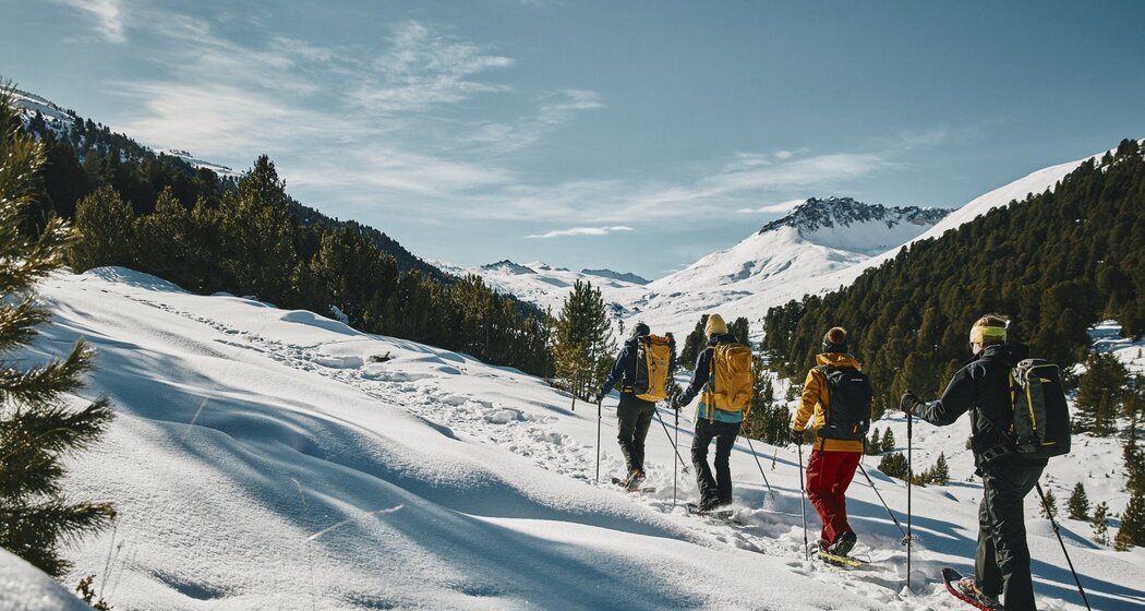 Traumhafte Schneeschuhwanderung von S-charl nach Lü im Val Müstair - Via Silenzi