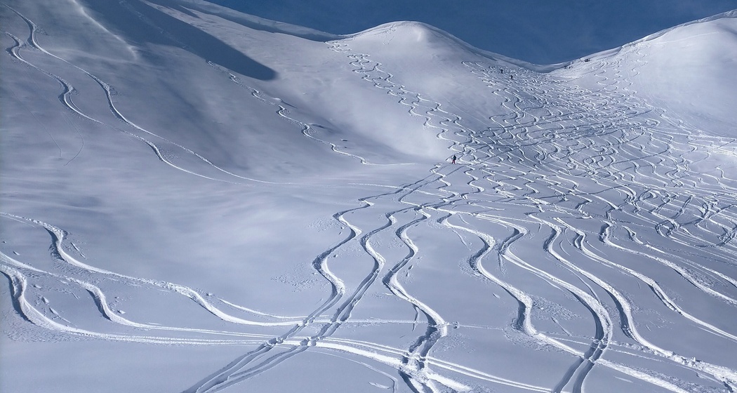 Der steile Schlusshang mit den bekannte Wächten